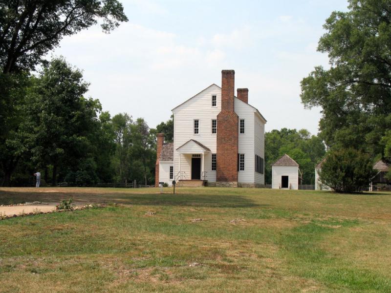 <img typeof="foaf:Image" src="http://statelibrarync.org/learnnc/sites/default/files/images/historiclattaplantation1.jpg" width="1280" height="960" alt="Latta Planation house" title="Latta Planation house" /> <img typeof="foaf:Image" src="http://statelibrarync.org/learnnc/sites/default/files/images/historiclattaplantation1.jpg" width="1280" height="960" alt="Latta Planation house" title="Latta Planation house" />