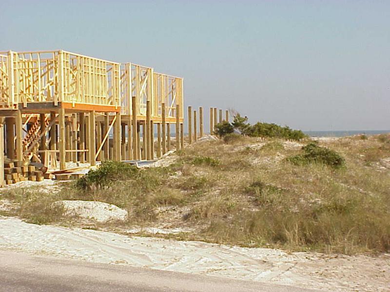 <img typeof="foaf:Image" src="http://statelibrarync.org/learnnc/sites/default/files/images/hurricane_construction.jpg" width="1024" height="768" alt="Hurricane resistant construction" title="Hurricane resistant construction" /> <img typeof="foaf:Image" src="http://statelibrarync.org/learnnc/sites/default/files/images/hurricane_construction.jpg" width="1024" height="768" alt="Hurricane resistant construction" title="Hurricane resistant construction" />