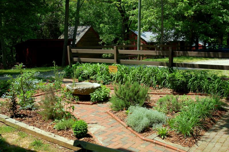 <img typeof="foaf:Image" src="http://statelibrarync.org/learnnc/sites/default/files/images/mendenhallgardens2.jpg" width="1024" height="681" alt="Mendenhall Plantation gardens" title="Mendenhall Plantation gardens" /> <img typeof="foaf:Image" src="http://statelibrarync.org/learnnc/sites/default/files/images/mendenhallgardens2.jpg" width="1024" height="681" alt="Mendenhall Plantation gardens" title="Mendenhall Plantation gardens" />