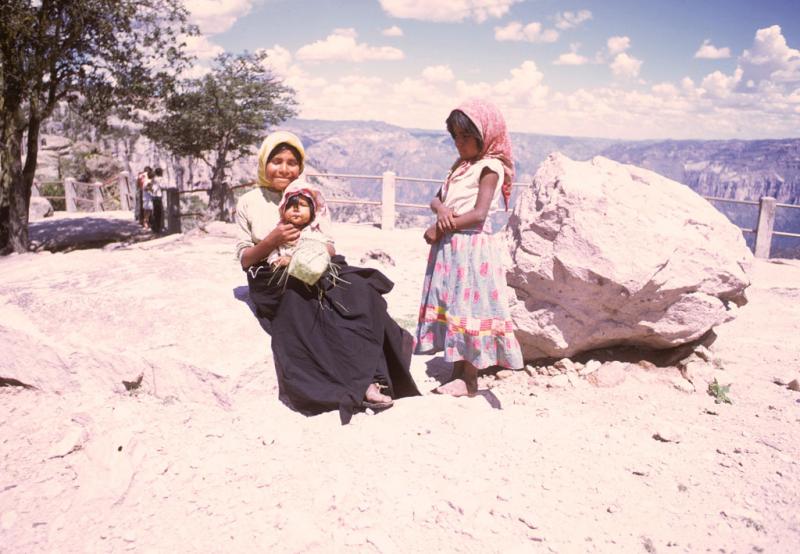 <img typeof="foaf:Image" src="http://statelibrarync.org/learnnc/sites/default/files/images/mexico_175.jpg" width="1024" height="709" /> <img typeof="foaf:Image" src="http://statelibrarync.org/learnnc/sites/default/files/images/mexico_175.jpg" width="1024" height="709" />