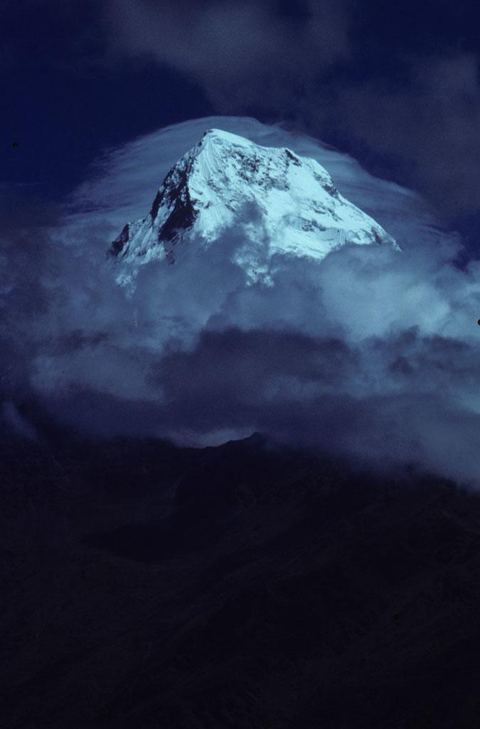 <img typeof="foaf:Image" src="http://statelibrarync.org/learnnc/sites/default/files/images/nepal_086.jpg" width="675" height="1024" /> <img typeof="foaf:Image" src="http://statelibrarync.org/learnnc/sites/default/files/images/nepal_086.jpg" width="675" height="1024" />