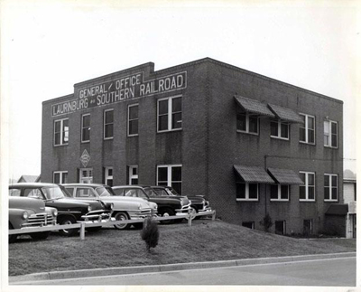 The general office of the Laurinburg & Southern Railroad, Laurinburg, N.C., 1953. Image from the North Carolina Museum of History.