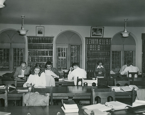 Duke School of Law Library, 10 April 1949. Image courtesy of Duke University Archives. Durham, North Carolina, USA.