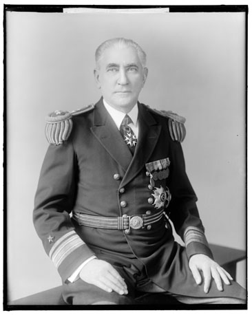 Portrait of Admiral Andrew Long, by Harris & Ewing, between 1905 and 1905. From the Harris & Ewing Collection, Library of Congress Prints and Photographs Online Catalog. 