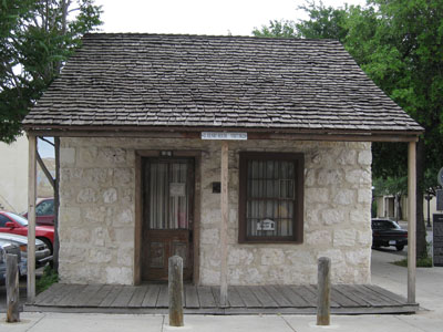 O. Henry's<br />
home in San Antonio, Texas